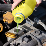 Prestone radiator flush 1L, removes rust, scale, and deposits in cooling systems.