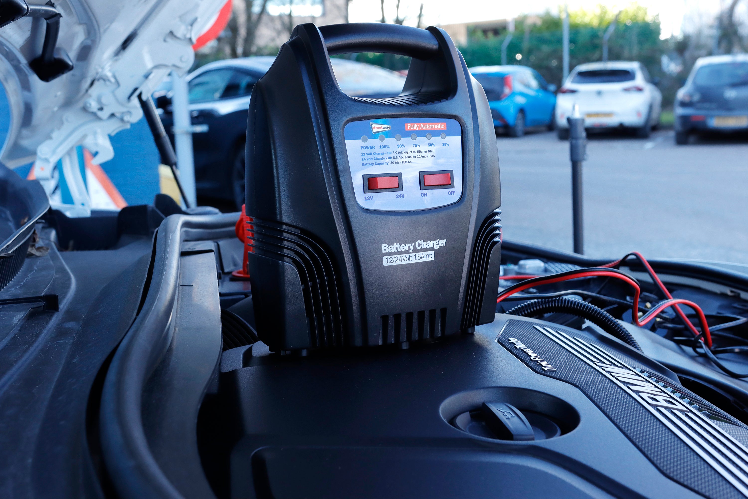 Streetwize Battery Charger Automatic Led 15Amp